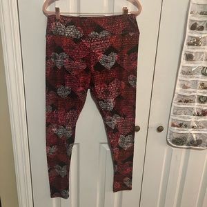 ❗️SOLD❗️LuLaRoe TC Valentine’s Heart Leggings